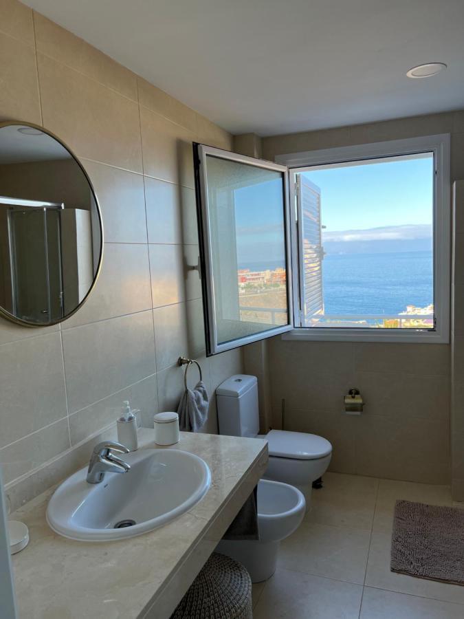 Luxury House With 3 Bedrooms, Sea Wiew And Swimming Pool In A Quiet Puerto de Santiago (Tenerife)