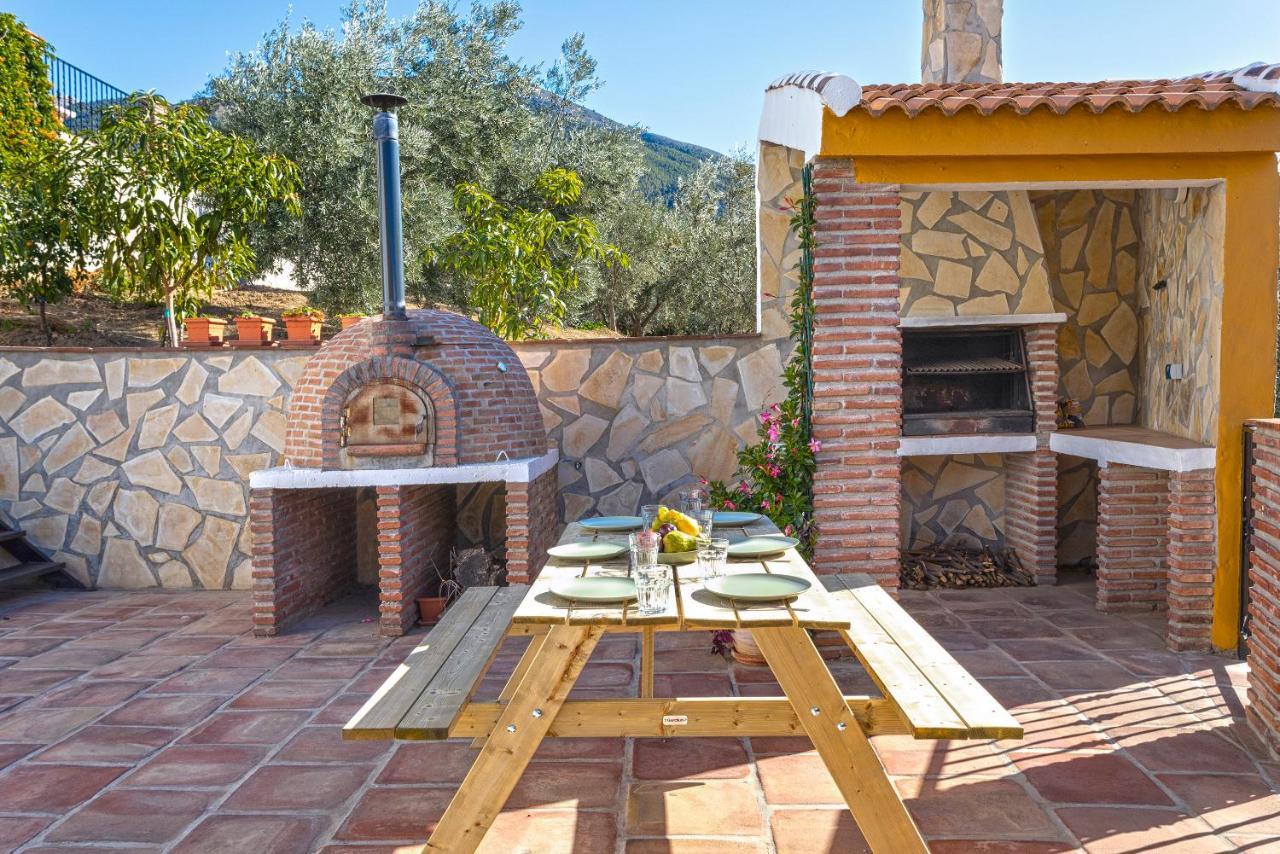 Casa Del Valle Con Piscina Privada Alcaucín