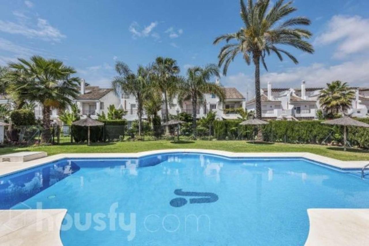 Holiday home Preciosa Casa De 4 Y 3 Banos, Urbanizacion Naranjos, Puerto Banus Marbella