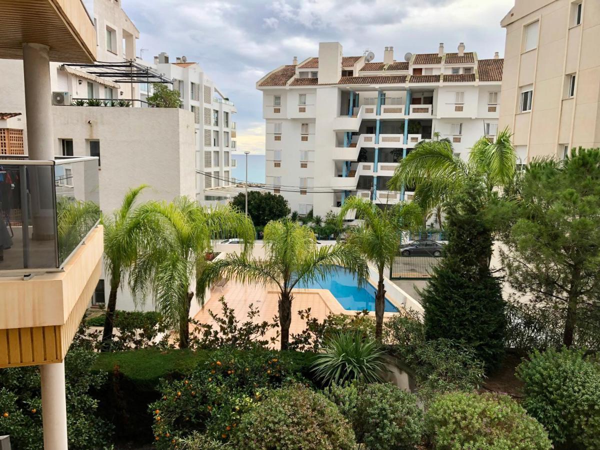 Exclusive Beachside 3 Bedroom With Pool In Apartment *
