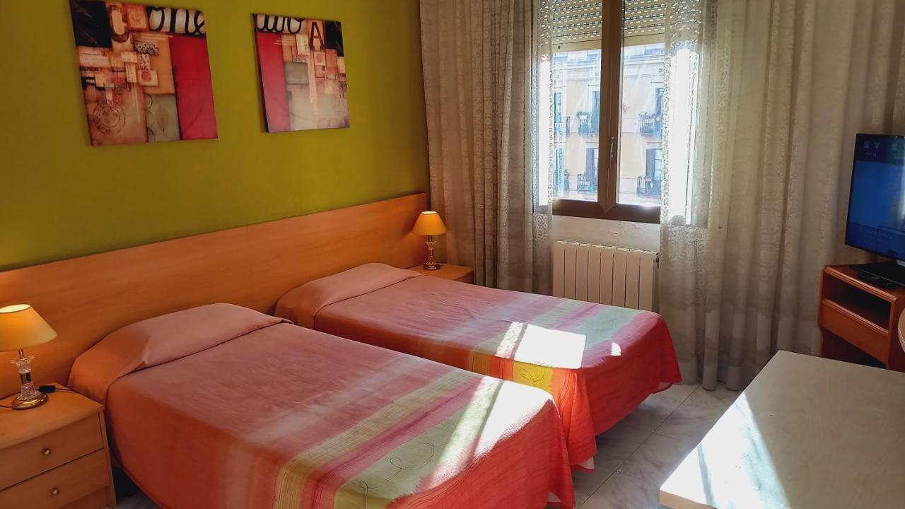 Plaza Universitat Apartment Barcelona
