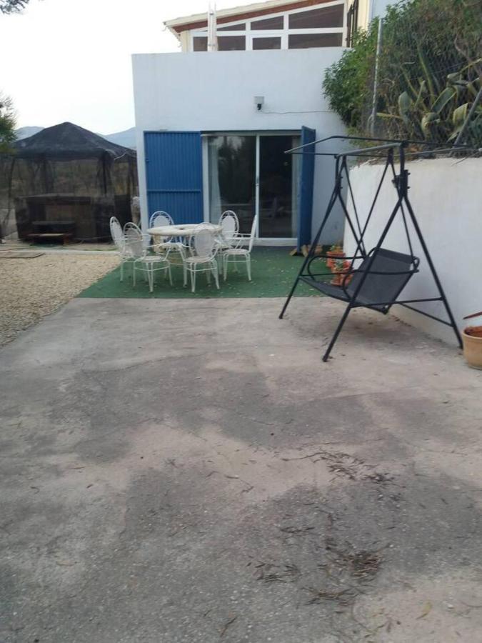 Apartamento Inviting Rural 2-bed Near