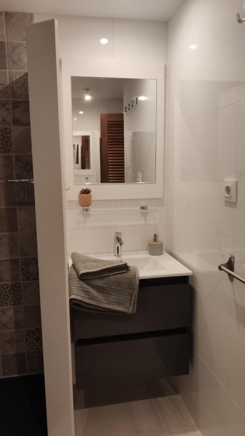 Apartamento Con Encanto En La Playa Del Arenal De *