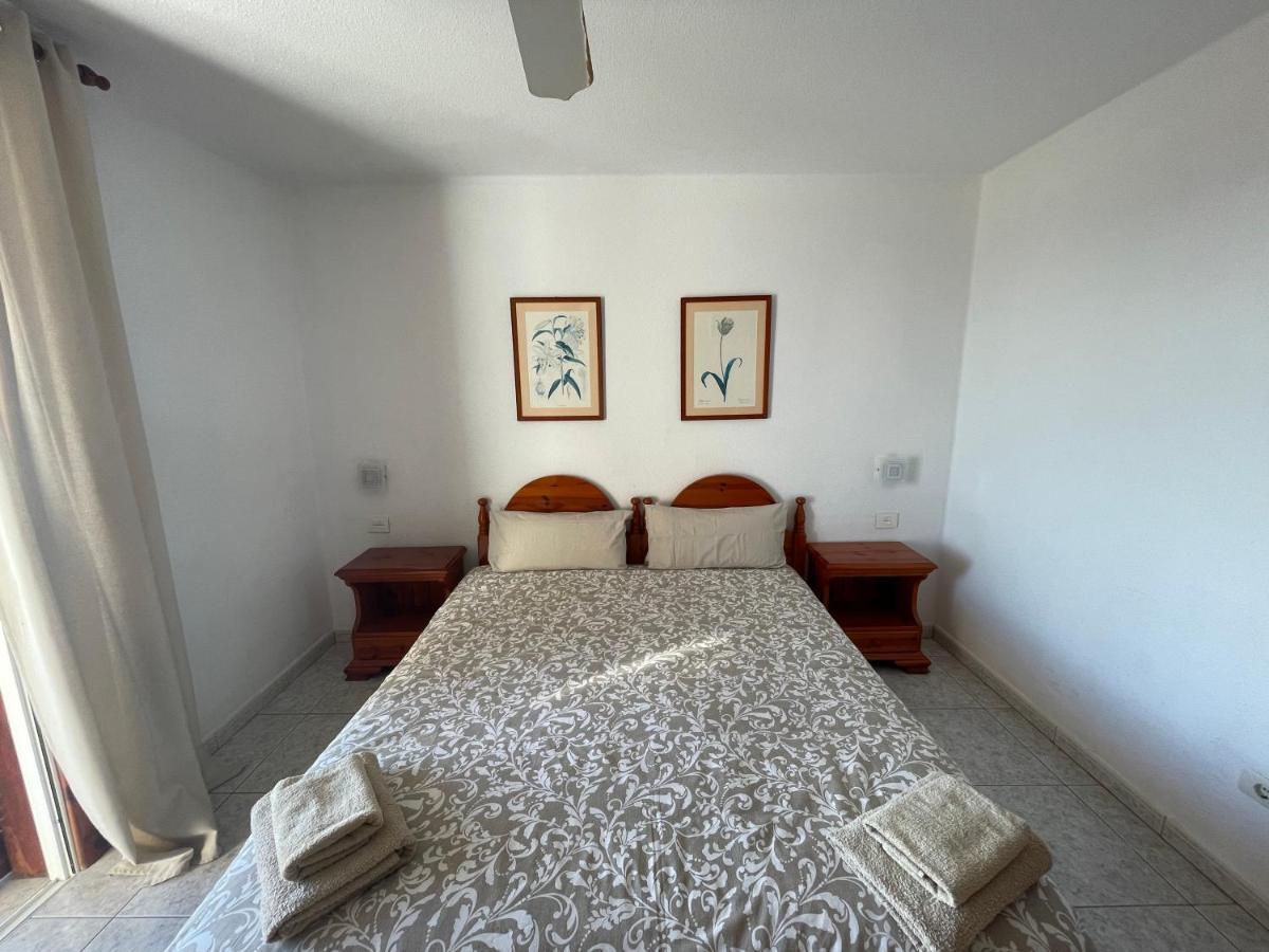 In The Golden Mile Tenerife Apartment *
