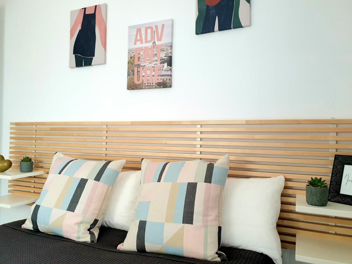 Sherryflat Neira - Parking Apartamento
