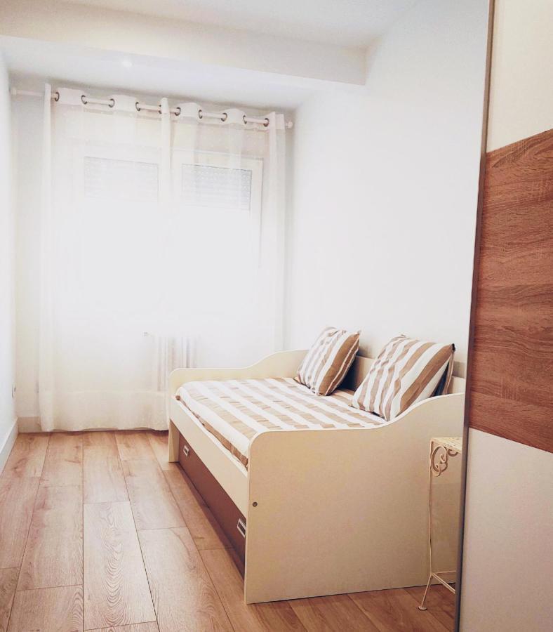 Apartment Apto Ramon Y Cajal,1- Centrico Y Cerca De Playa San Lorenzo-3hab Garaje Opc *