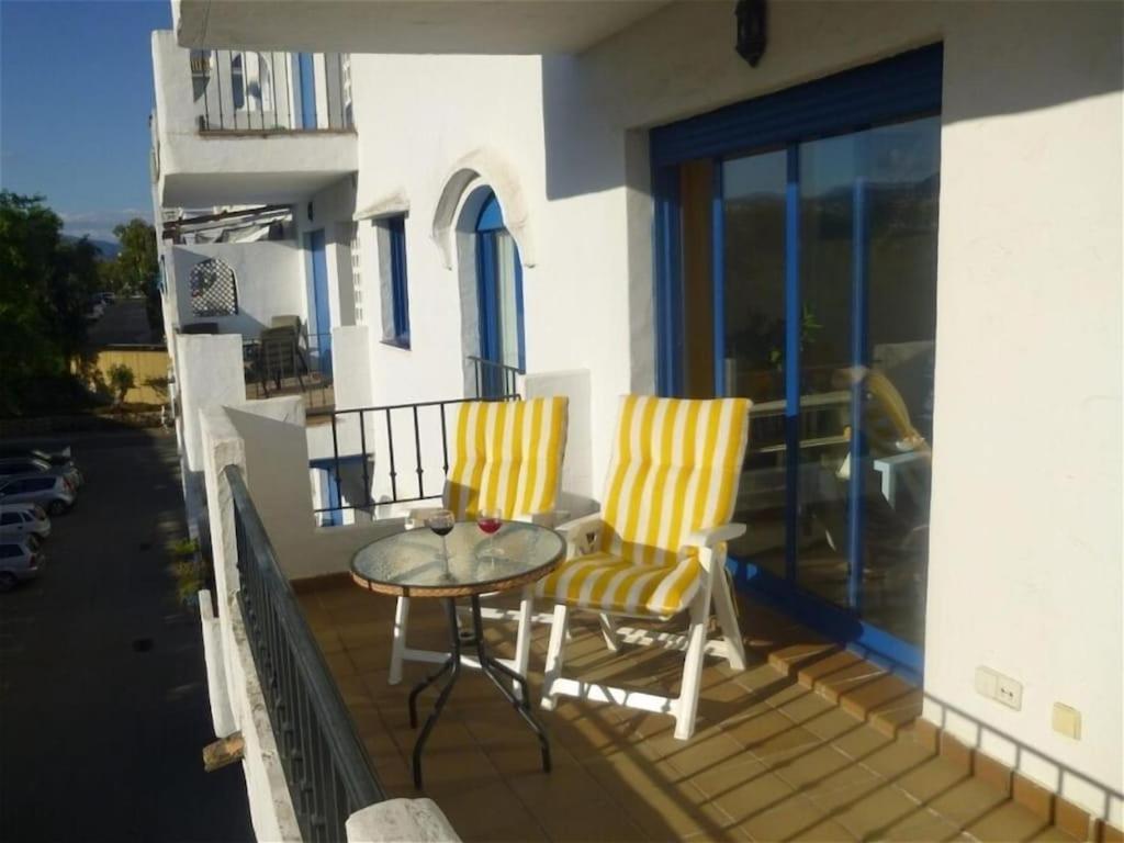 28 Mikonos Playa In Puerto De La Duquesa 2 Bed 2 Bath Ideally Located To The Beach & Marina