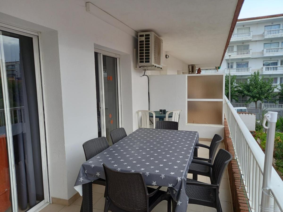 Apartamento De Vacaciones Sector El Pins Apartment