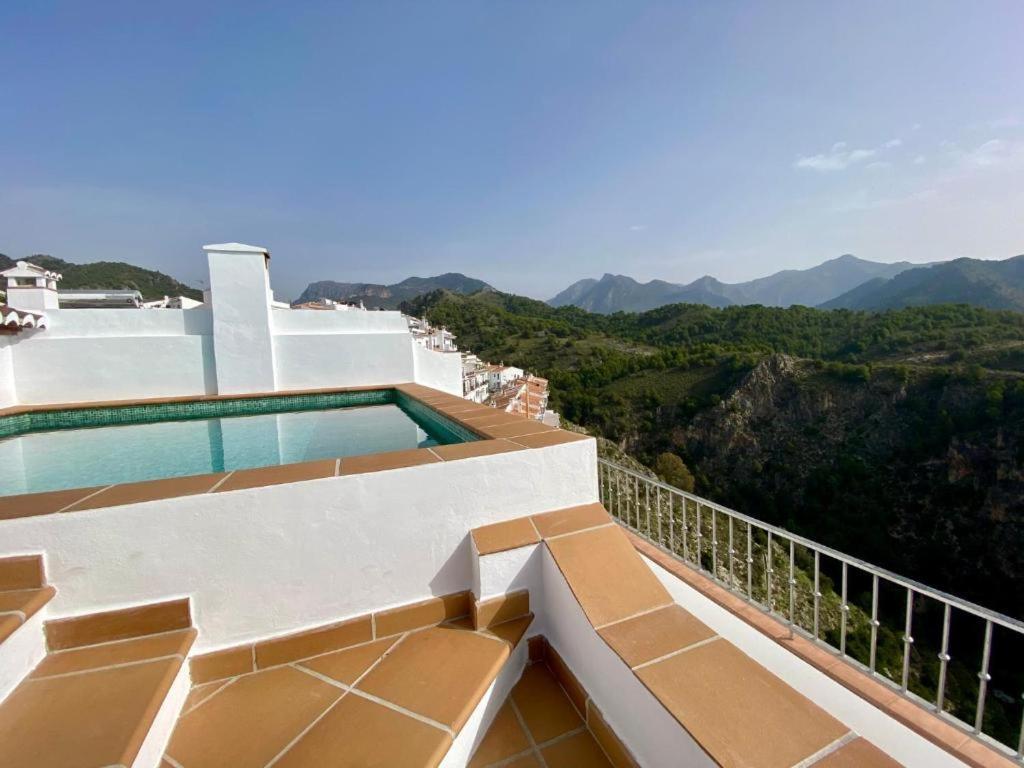 Casa Con Increibles Vistas A Montanas Y Al Mar Holiday home Frigiliana