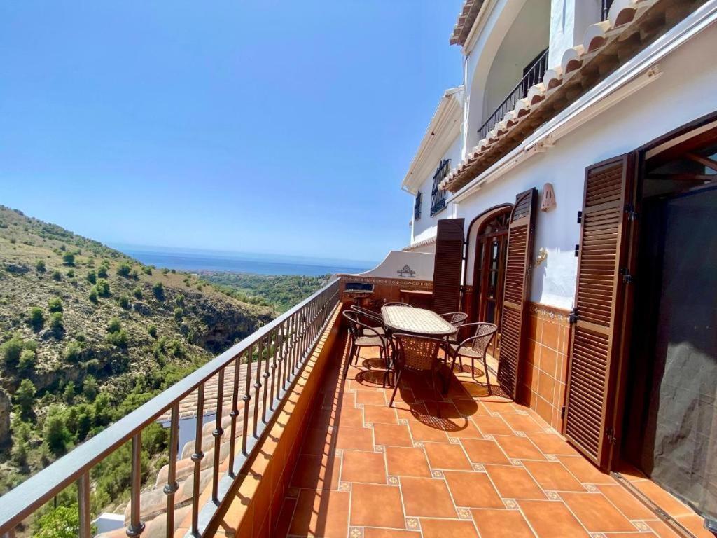 Holiday home Casa Con Increibles Vistas A Montanas Y Al Mar *