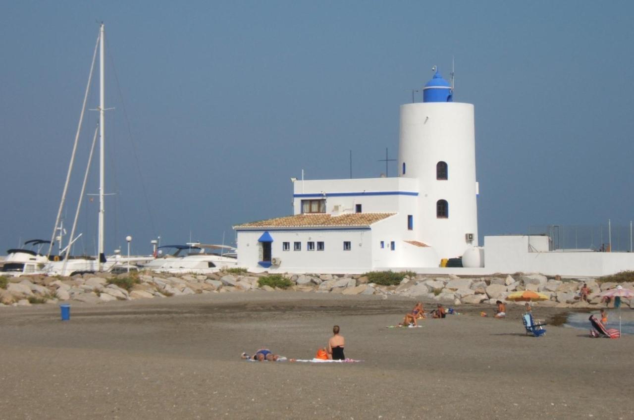 28 Mikonos Playa In Puerto De La Duquesa 2 Bed 2 Bath Ideally Located To The Beach & Marina * Castillo de Sabinillas