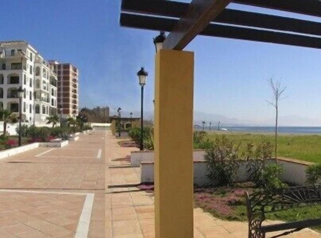 28 Mikonos Playa In Puerto De La Duquesa 2 Bed 2 Bath Ideally Located To The Beach & Marina Apartamento Castillo de Sabinillas