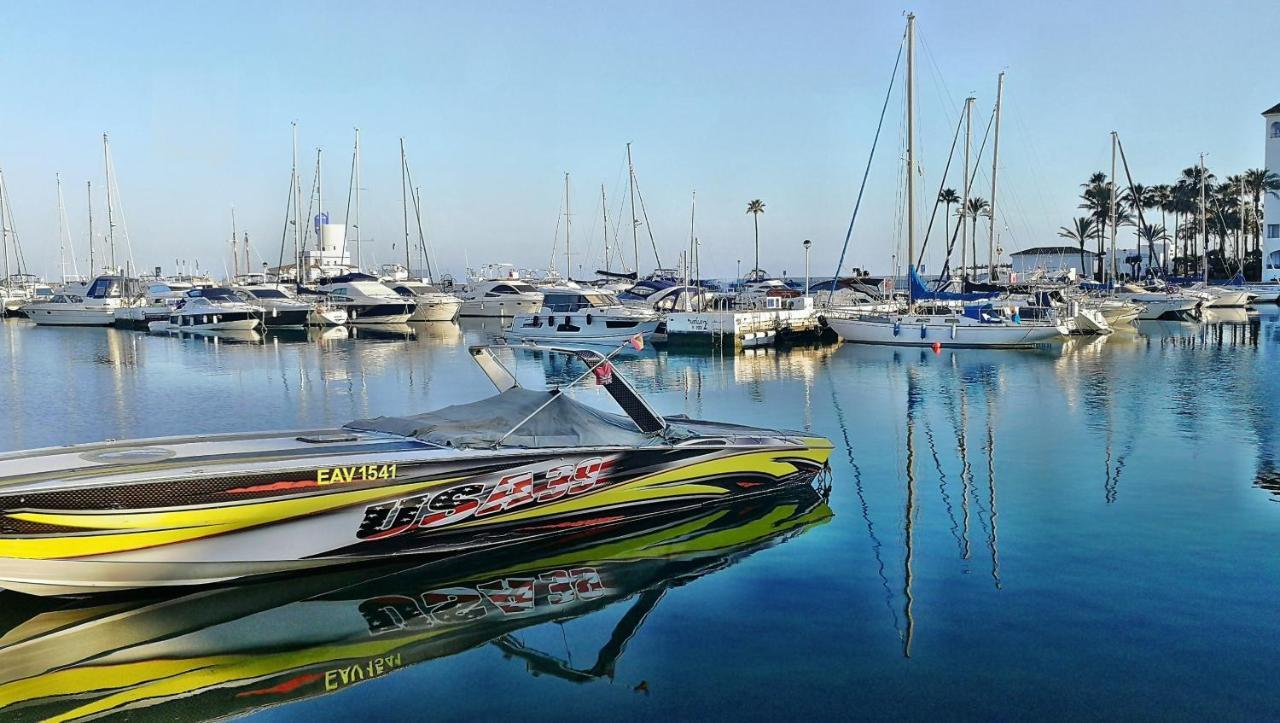 28 Mikonos Playa In Puerto De La Duquesa 2 Bed 2 Bath Ideally Located To The Beach & Marina Castillo de Sabinillas