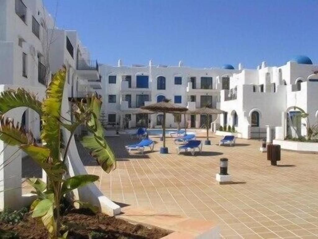 28 Mikonos Playa In Puerto De La Duquesa 2 Bed 2 Bath Ideally Located To The Beach & Marina Castillo de Sabinillas