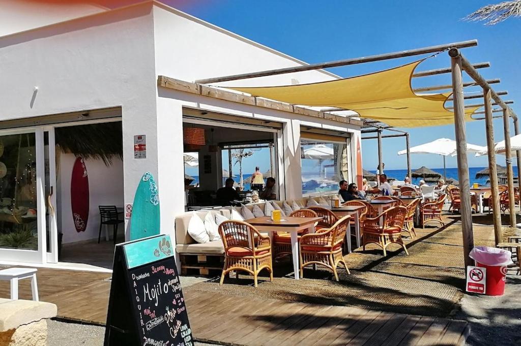 28 Mikonos Playa In Puerto De La Duquesa 2 Bed 2 Bath Ideally Located To The Beach & Marina Castillo de Sabinillas