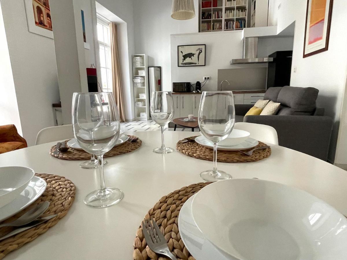 No 5 * Cadiz