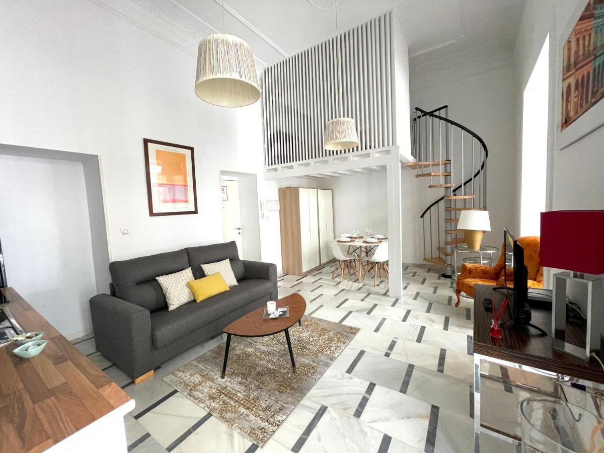No 5 Apartment *
