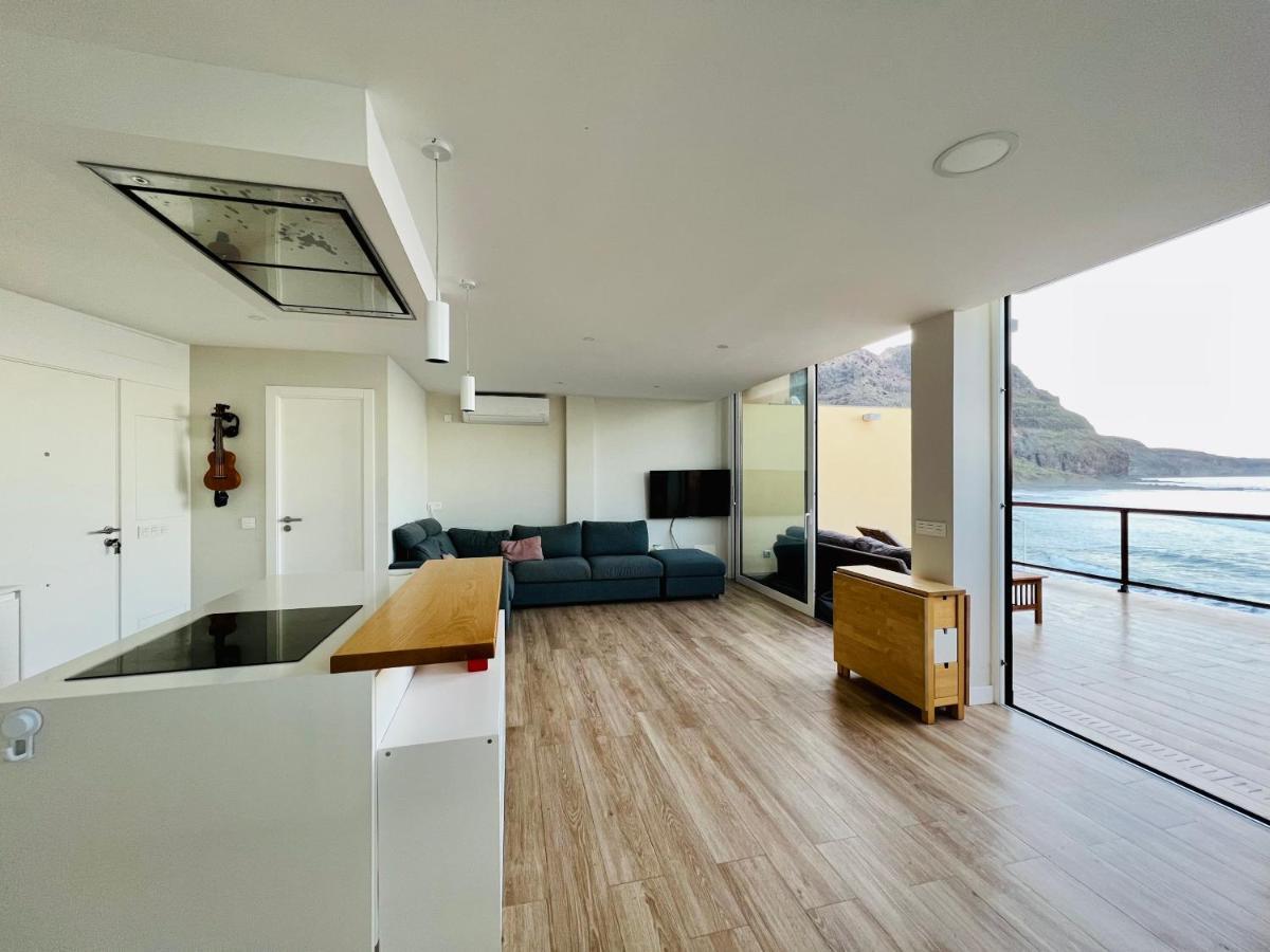 Apartment Overtheocean Big Terrace And Xl Bed