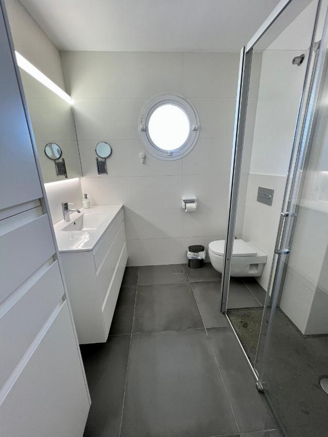 Apartment Overtheocean Big Terrace And Xl Bed *