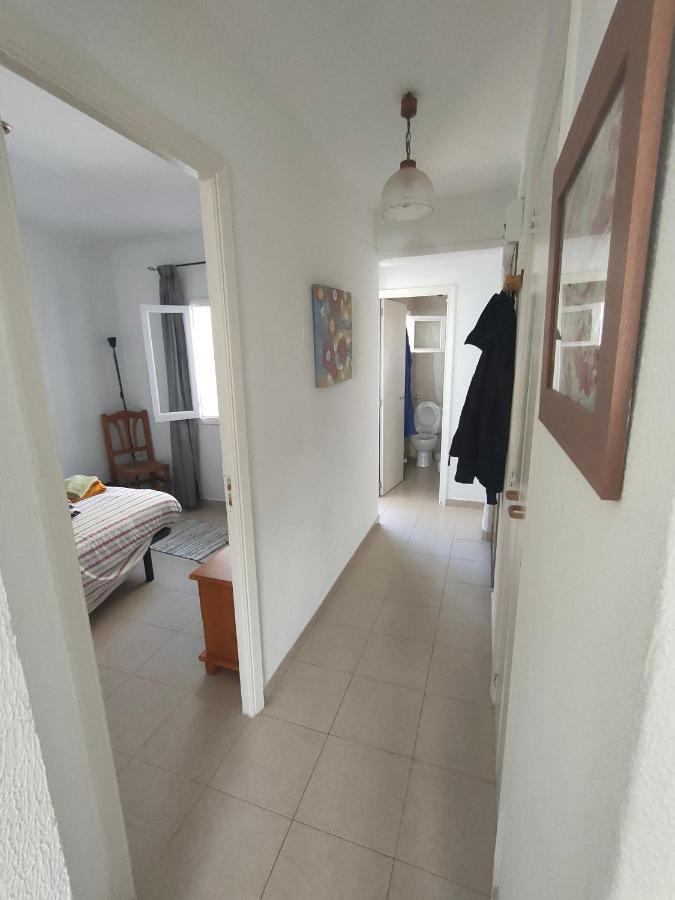 Camera Privata Singola In Appartamento, Bagno In Comune, Aria Condizionata Caldo Freddo, Wifi, Tv Guest house *