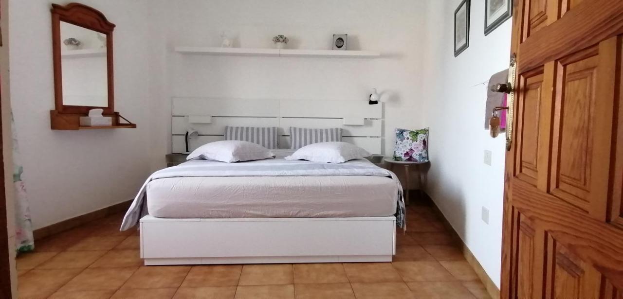 Homestay Geranios N.25