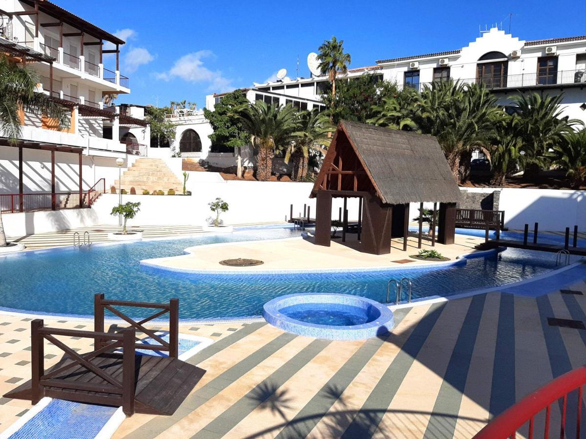 Bright And Calm With Pools, Golf Court Apartment San Miguel de Abona