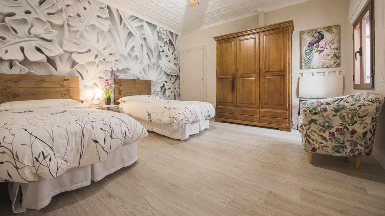Casa De Cantaros Holiday home *