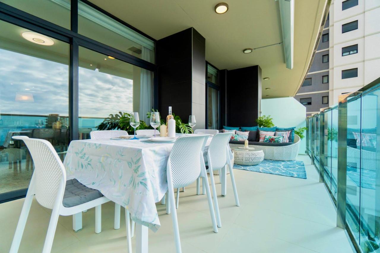 Sunset Drive Deluxe Apartment