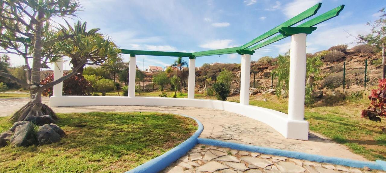 Tropical Green Park - Piscina - Parking - Edificio La Corbeta Apartment *