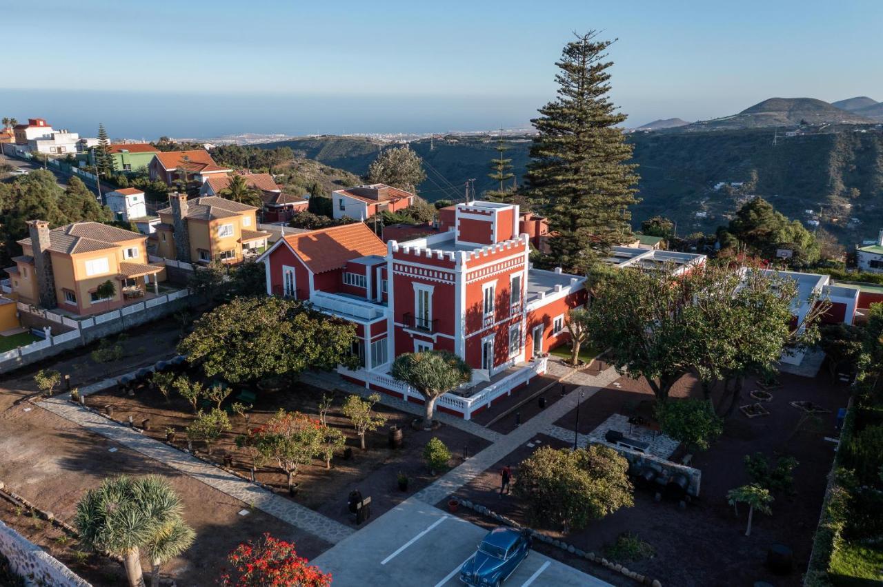 Albor Apartahotel *