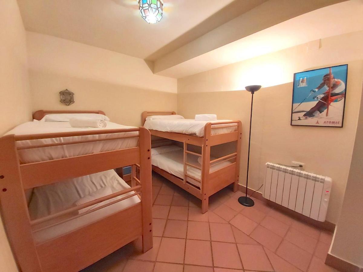 Plaza Andalucia Edificio Enebro 4-6 Pax * Sierra Nevada