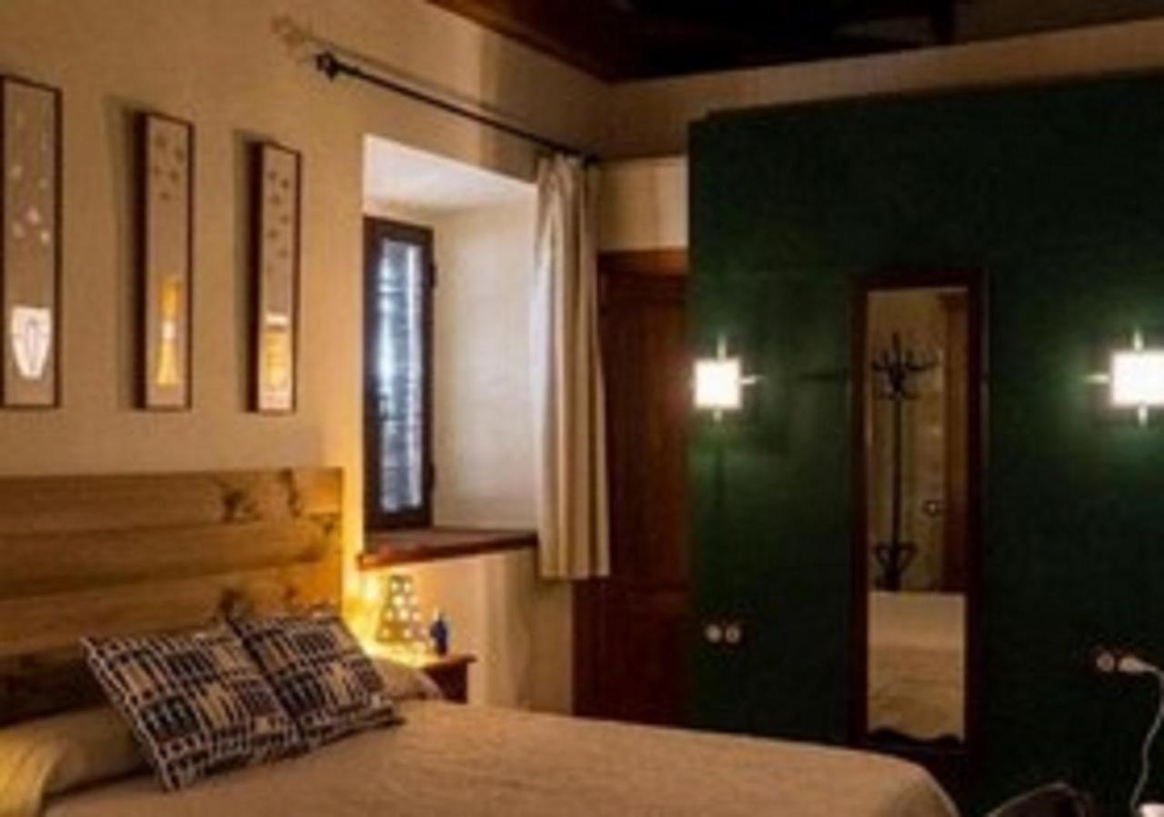 Molino La Nava Country house *