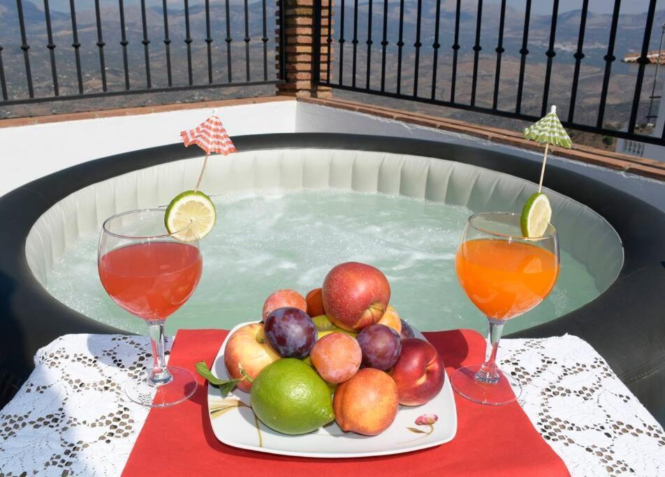 Сasa de vacaciones Casa Jose -beautiful Village House- Jacuzzi Included-views-bbq-aircon-wifi Comares