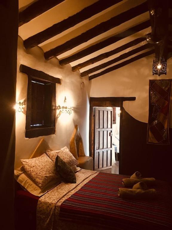 Villa Orozca Farmhouse Lagoon Pool With Retro Hot Tub And Wi-fi Montefrio