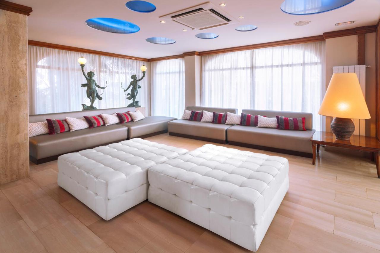 Monica Hotel 4*