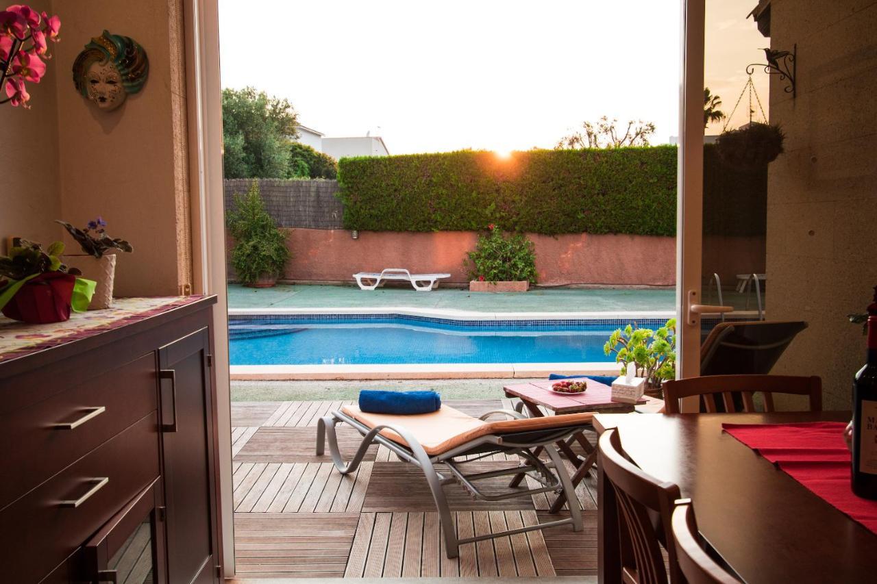 Villa Bonita Casa En Porto Colom Con Piscina, Ac, Wifi Y Netflix *
