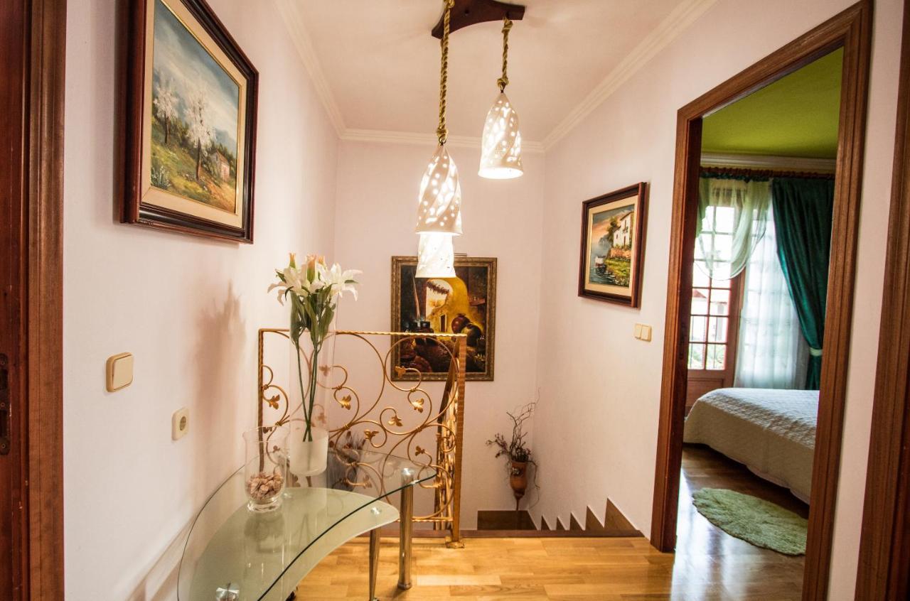 Villa Bonita Casa En Porto Colom Con Piscina, Ac, Wifi Y Netflix *