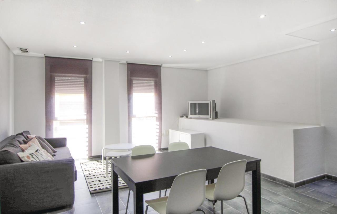 3 Bedroom Awesome In Dolores Dolores (Alicante)