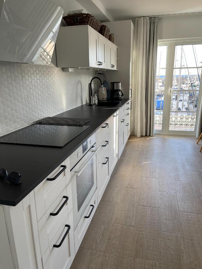 Apartamento Front Line Marina With Roofterrace