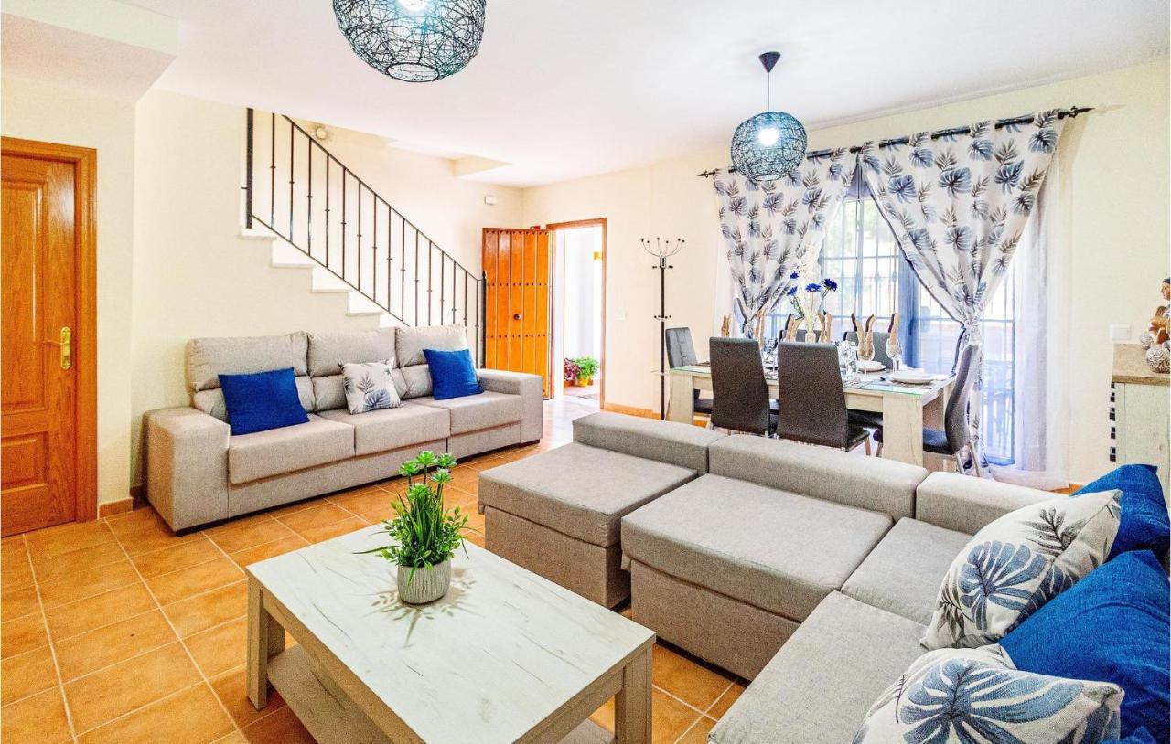 Сasa de vacaciones Amazing In With Kitchenette Benaoján