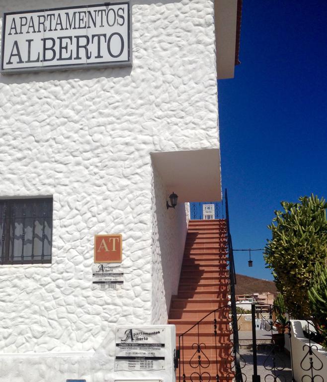 Alberto *