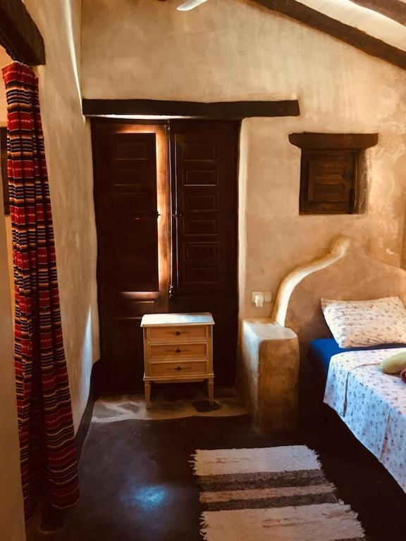 Orozca Farmhouse Lagoon Pool With Retro Hot Tub And Wi-fi Villa *