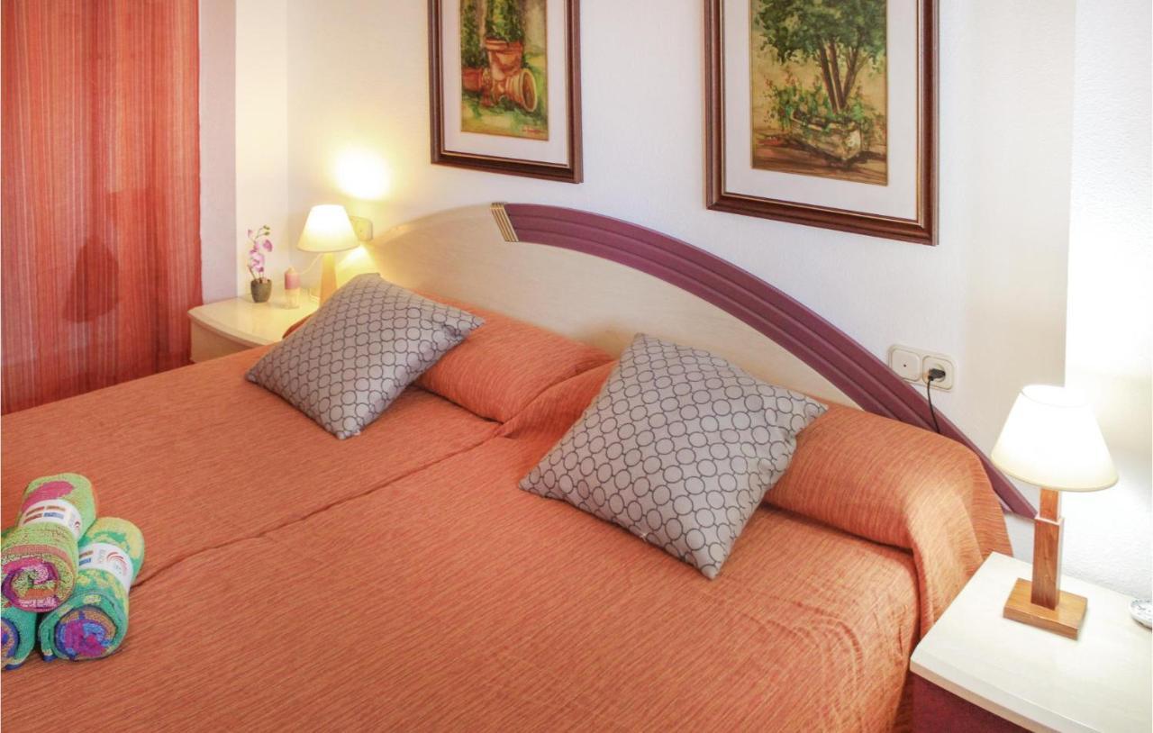 Beautiful In With 1 Bedrooms, Outdoor Swimming Pool And Swimming Pool Apartamento