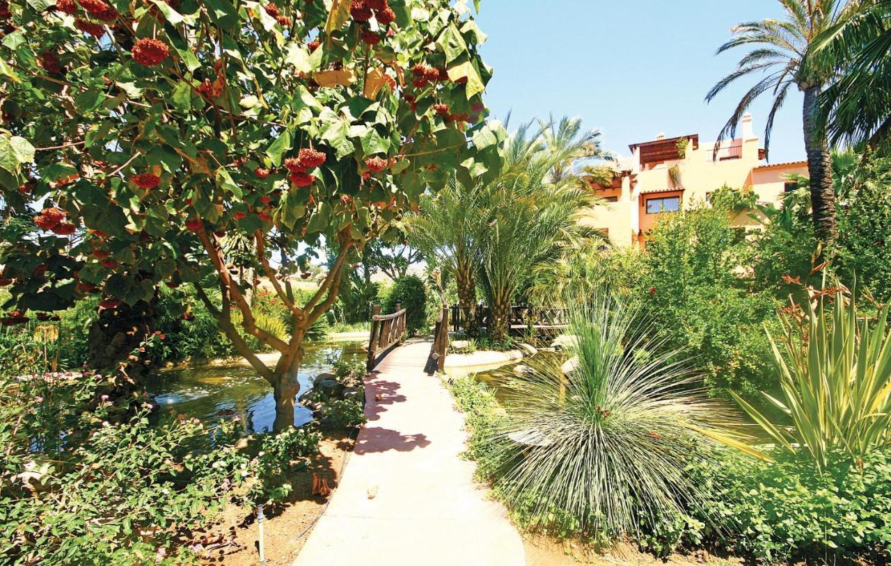 Apartamento Beautiful In With 3 Bedrooms, Outdoor Swimming Pool And Swimming Pool