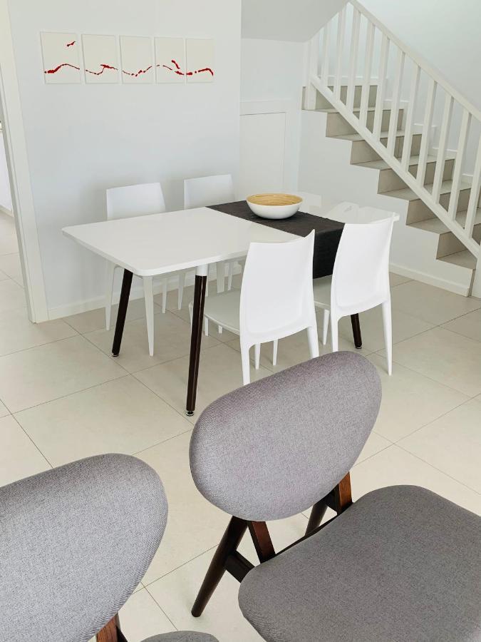 Trendy Casa Linea Holiday home *