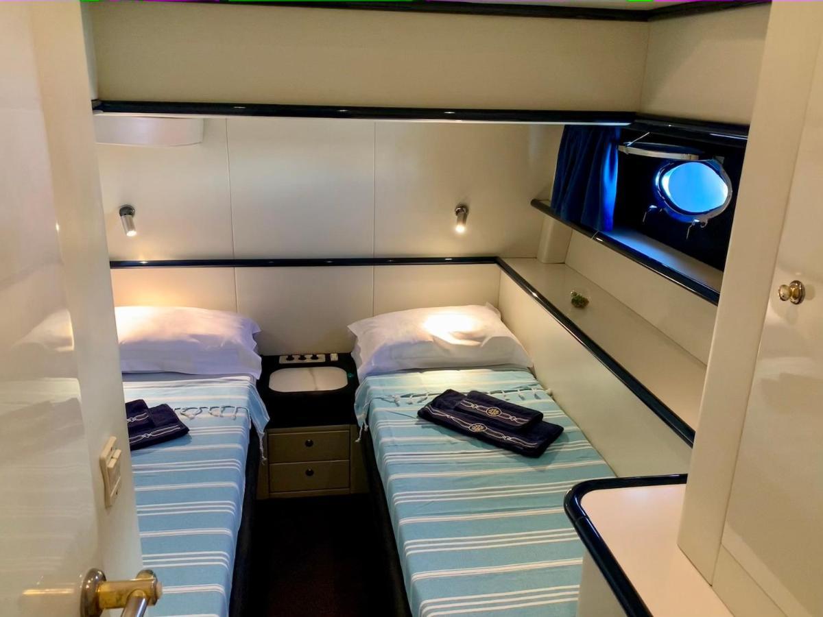 Botel Yacht 18m Sunseeker In Mallorca Mit Fruehstueck & Bordcrew *