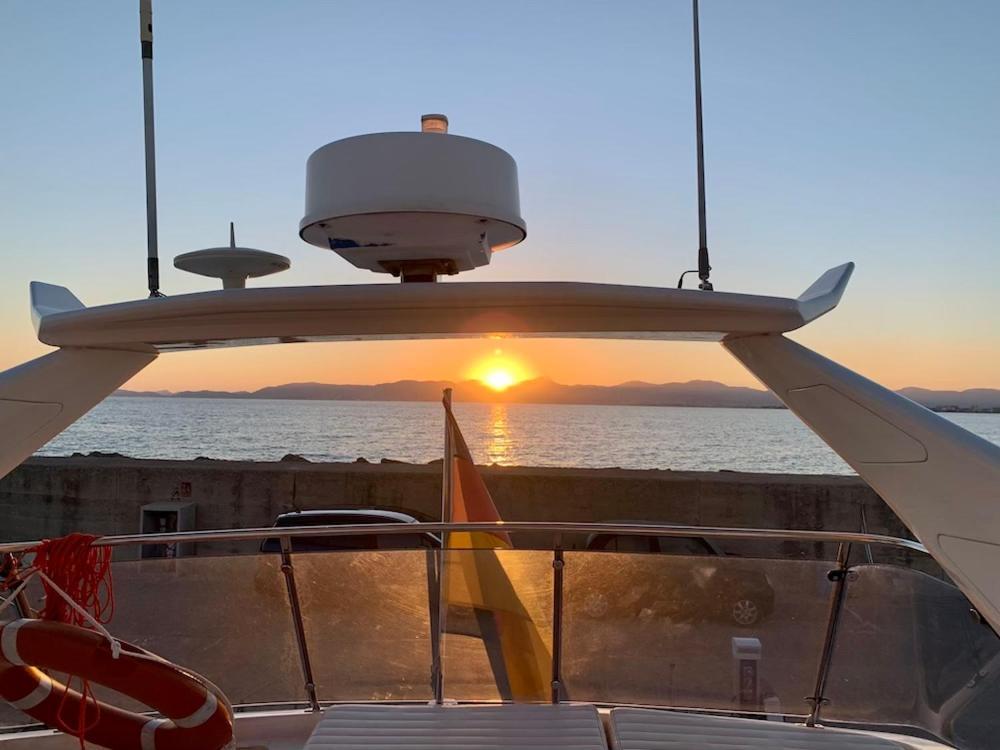 Botel Yacht 18m Sunseeker In Mallorca Mit Fruehstueck & Bordcrew El Arenal (Mallorca)
