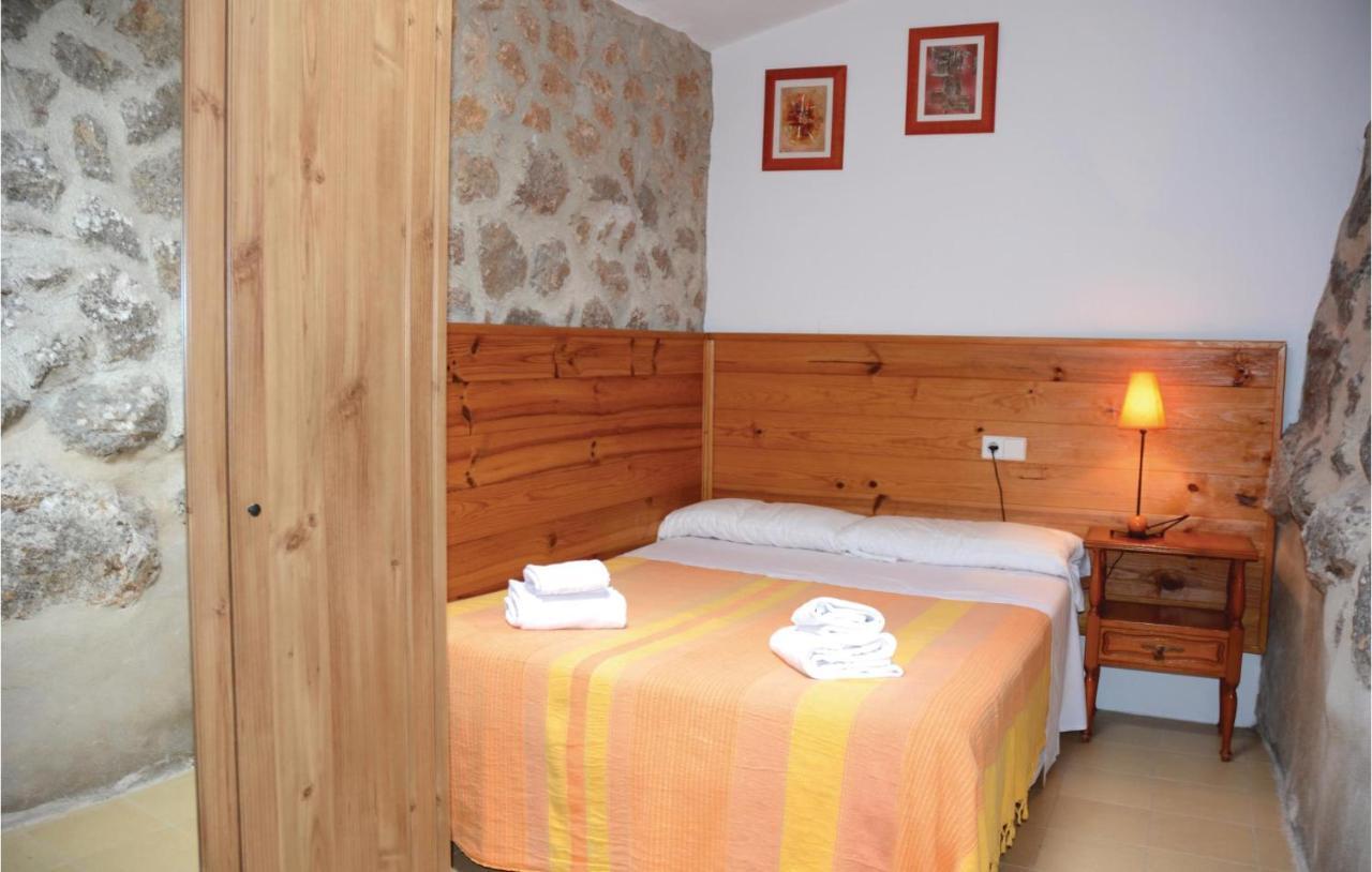 Сasa de vacaciones Awesome In Estellencs With House Sea View