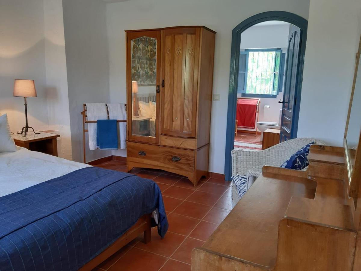 Villa Meleros Andalucian Set In Its Own Land With Beautiful Terraces, Garden & Pool. Olvera