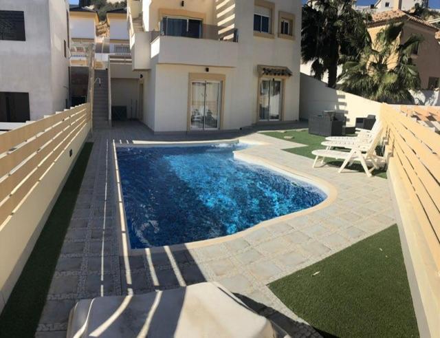 Quesada Luxury * Rojales